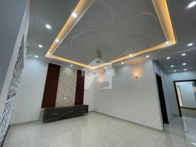 1 Kanal Upper Portion For Rent