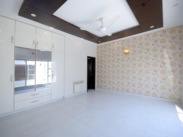1 Kanal Upper portion for Rent