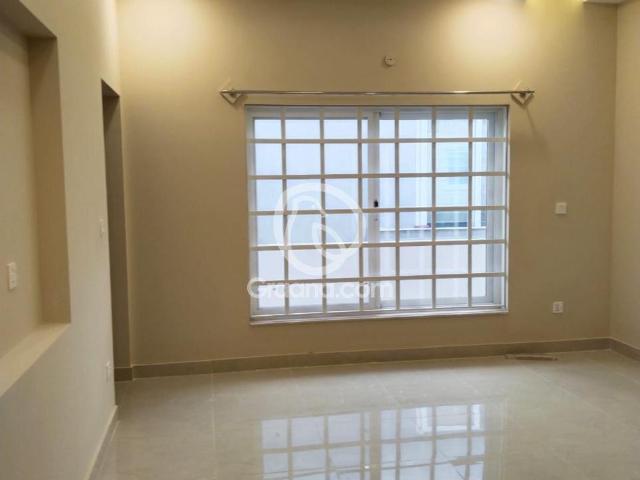 1 Kanal Upper portion for Rent