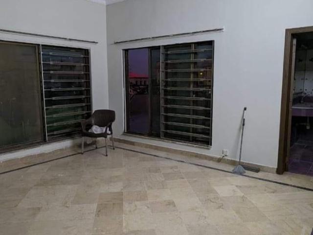 1 Kanal Upper portion for Rent