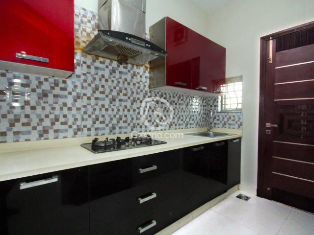 1 Kanal upper portion for rent