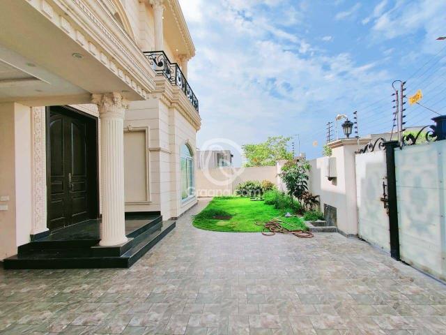 1 Kanal upper portion for rent