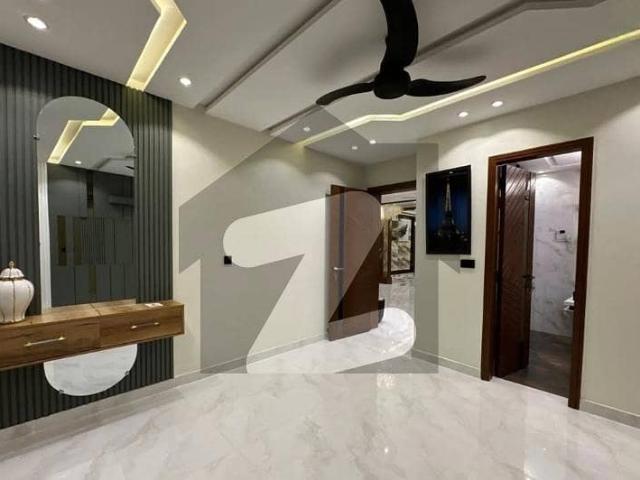 1 Kanal Upper Portion For Rent IN DHA Eme Society 3 Master Bedroom TV Launch Kichan Store Tiras Lundri Area Main Interces Separate Rent 95000