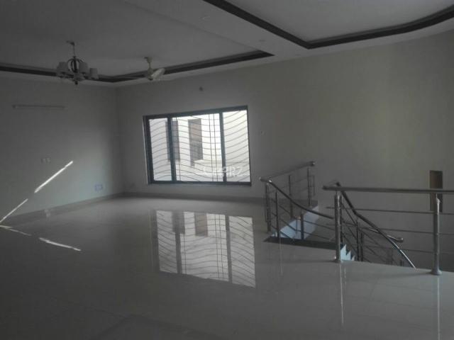 1 Kanal Upper Portion for Rent in Lahore Phase 1 Block J 1