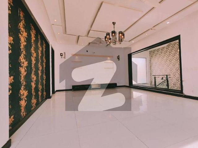 1 Kanal Upper Portion For Rent In Phase 4