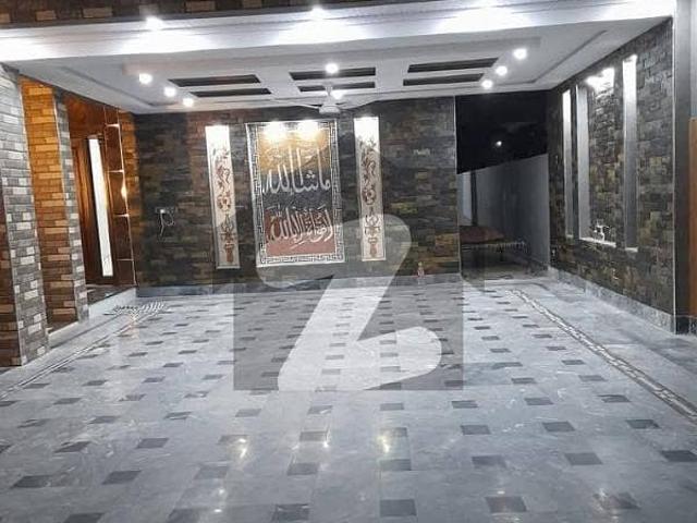 1 kanal upper portion for rent in valencia town bijli pani gass available use for family brand new typr portion