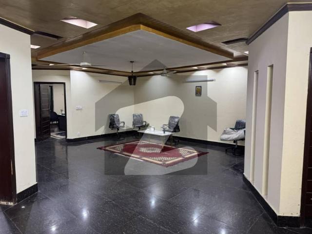 1 Kanal Upper Portion For Rent Johar Town Near LDA Office & Shadewal Chowk