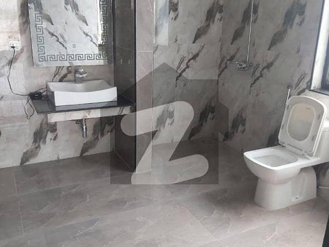 1 Kanal Upper Portion In Dha Phase 7 At Reasonable Price