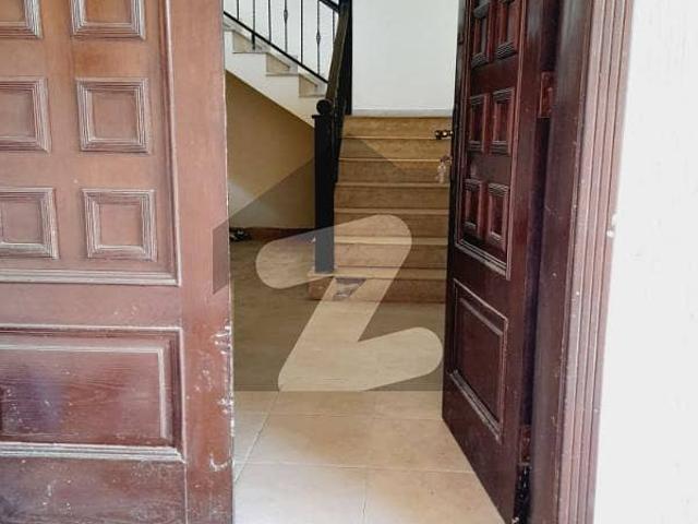 1 Kanal Upper Portion In Phase 5 DHA For Rent
