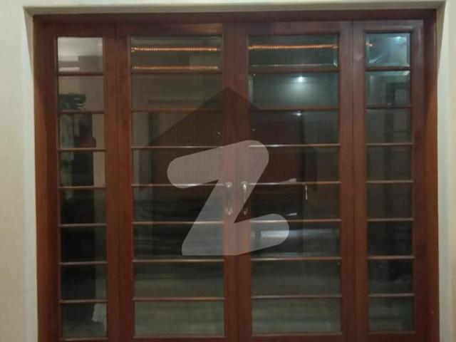 1 Kanal Slighty Used Bungalow At Prime Location EME Society Block D
