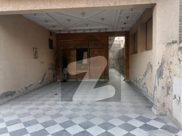 1 kanal used doubl story house for rent in sctr 1 good condition n location Airport Housing Society Sector 1