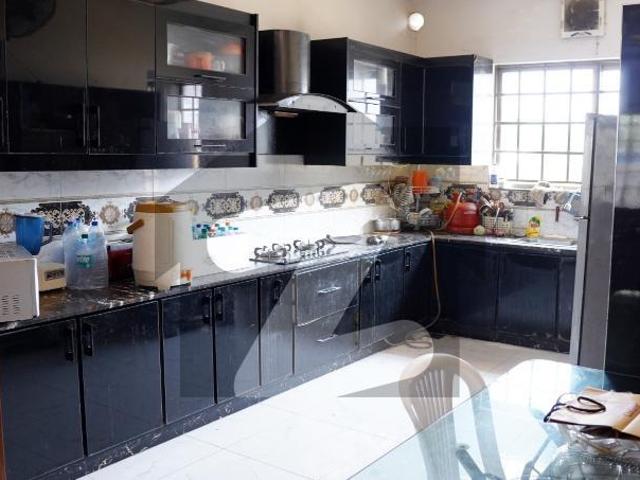 1 Kanal Used Furnished Corner House For Sale Low Price Investor Rate Sector C Bahria Town Iris Block