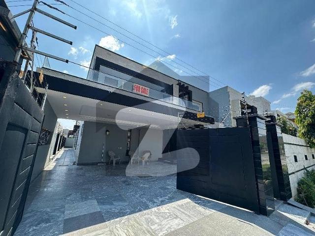 1 Kanal Well Maintained House for Sale | IEP Town