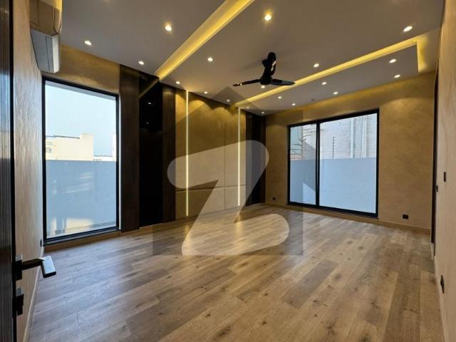 1 Kanal With Basement Brand New Most Luxurious House For Sale DHA Phase 7 Block U