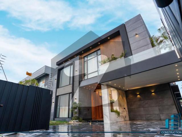 1 Kanal 100 % Original Pictures Fully Basement For Rent Prime Location Of Dha 8 DHA Phase 8 Block W