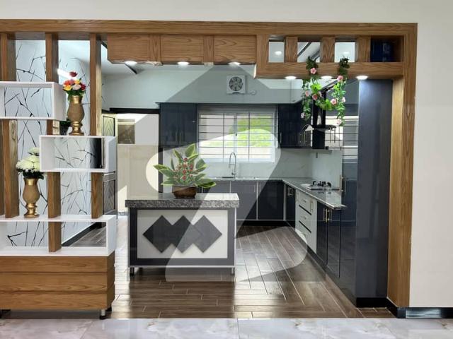 1 kanal 1.5 storey house available for sale | 2 min drive to highway | prime location