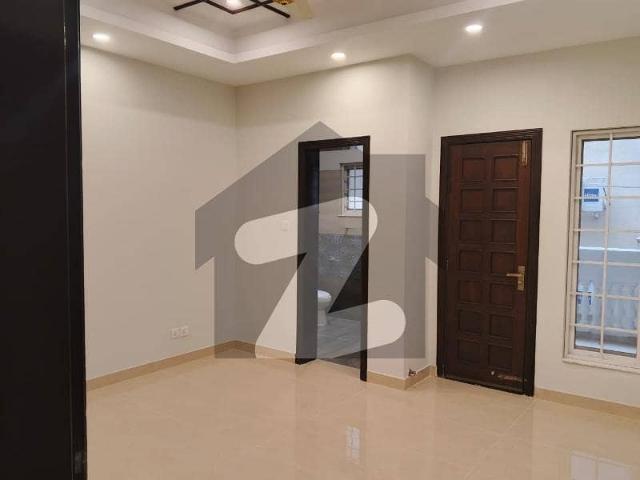 1 kanal 4 bedrooms upper portion in bahria town Rawalpindi phase 7 intellectual village