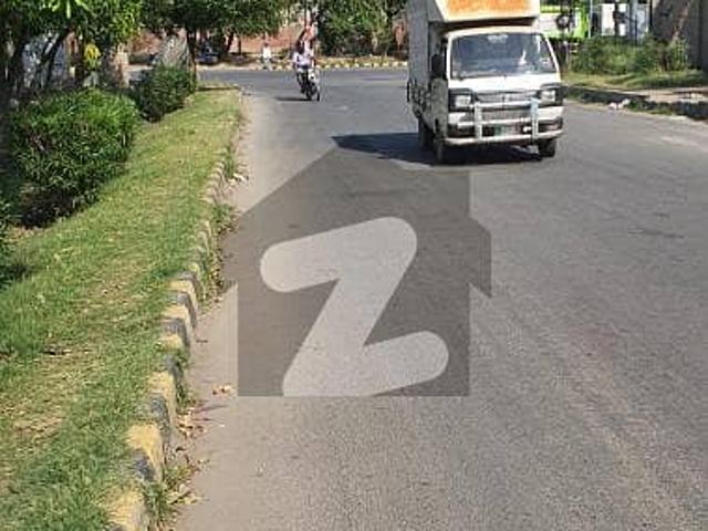 1 Kanal 8 Marla House Far Sale In Mian Shah Gilani 100 Fit Road Best Option For Commercial Porpuz
