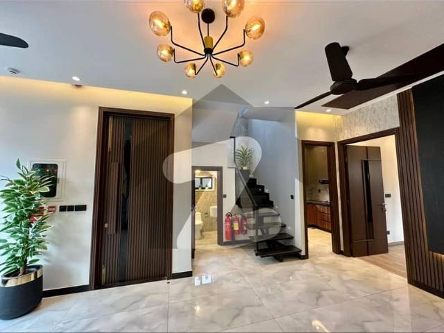 1 Kanal Portion Home For Rent Perfect Family Abode!