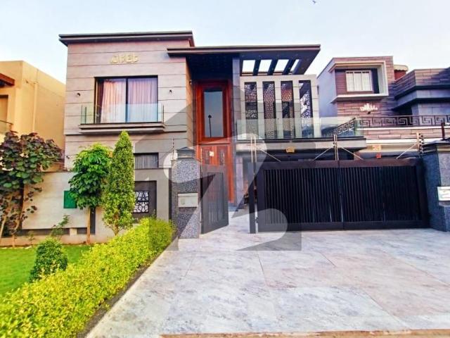 1 kanla beautiful house available for sale in a very hot location in audit and accounts housing society phase1 black b audit & accounts phase 1 block b