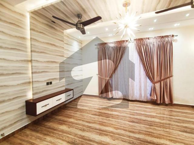 1 kanla beautiful house available for sale in a very hot location in opf housing schme opf housing scheme