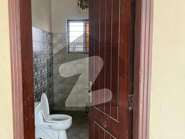 Premium 1 Kanal House Is Available For Sale In Lahore