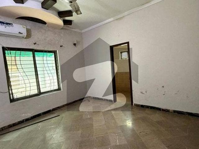 1 kanal Upper Portion For Rent