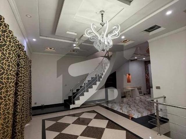 1 Knal House Available For Rant Bahria Town Phase 8