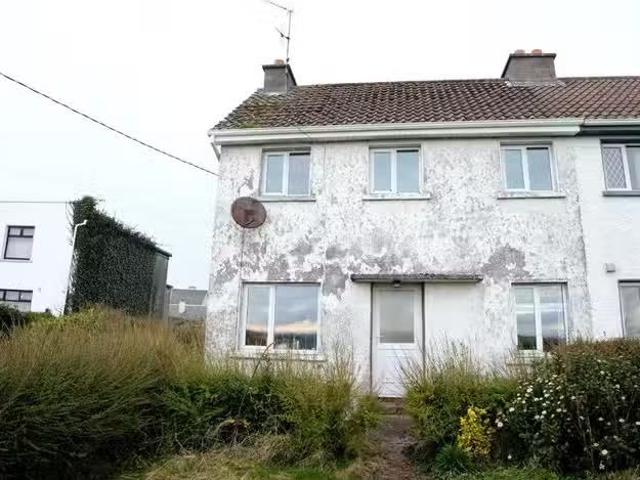 1 Lakeview, Gort Road, Loughrea, Co. Galway, H62VY13 is for sale