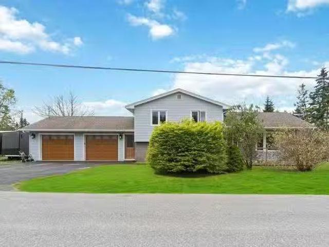 1 Lahey Drive, Lawrencetown, NS, B2Z 1R2 house for sale Lis.