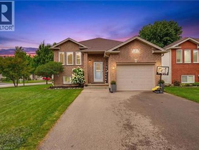 1 Limerick Lane, Brantford, ON, N3T 6K8 house for sale | Listing ID 40857 | Royal LePage