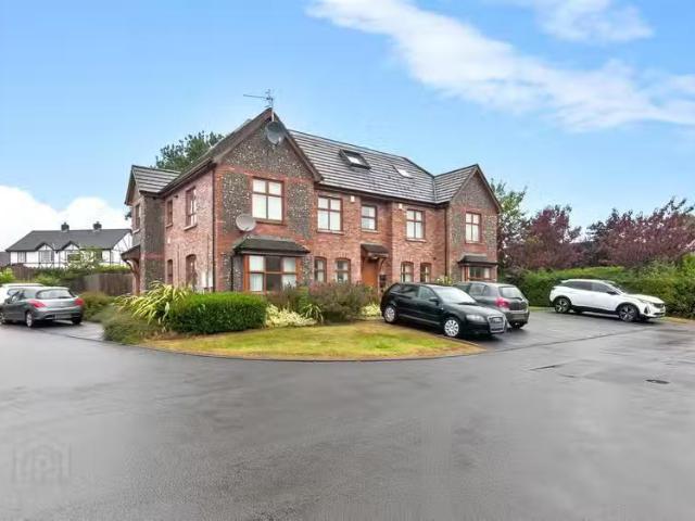 1 Lismore Place