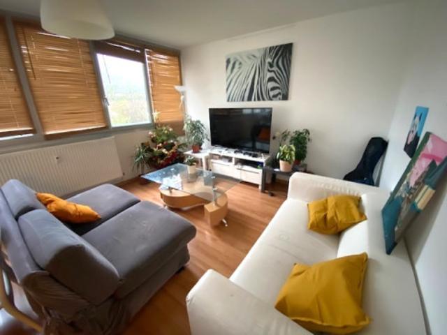 1 logement dispo dans coloc de 4 logements/2 salles de bains/ 2 Wc