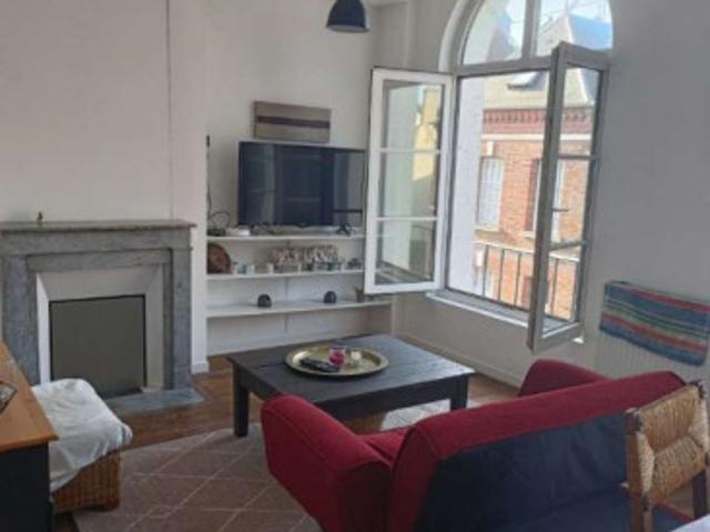 1 logement dispo dans location