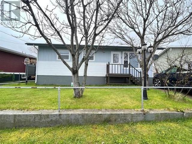 1 Pushthrough Crescent, Fortune, NL, A0E 1P0 house for sale.