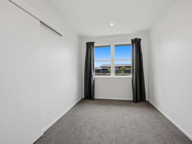 1 Parakai Avenue, Parakai, Rodney