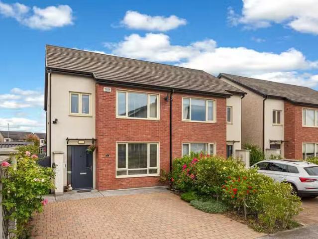 1 Park Grove, Hansfield Wood, Hansfield, D15HC6V is for sale