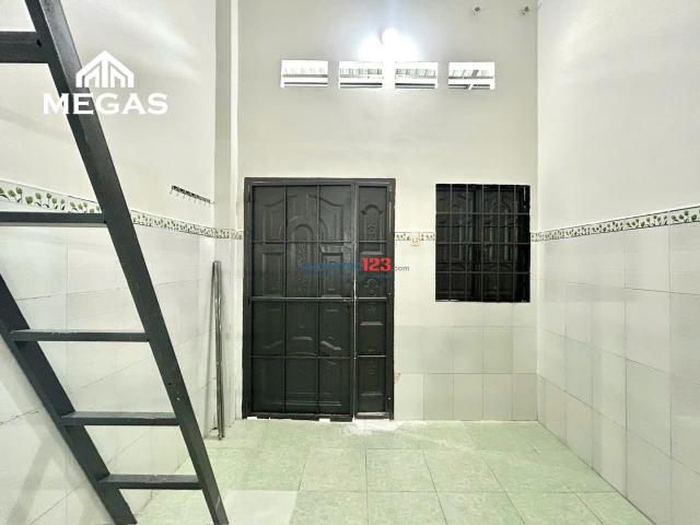 1 phòng tại gần cầu vượt linh xuân khu công nghiệp sóng thần
