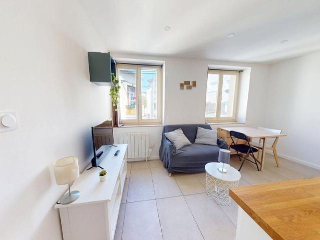 1 pièce Meublé 18 m² 2ème étage Colocation non autorisée