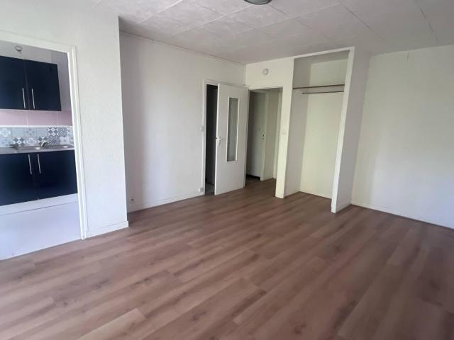 1 pièce appartement à louer