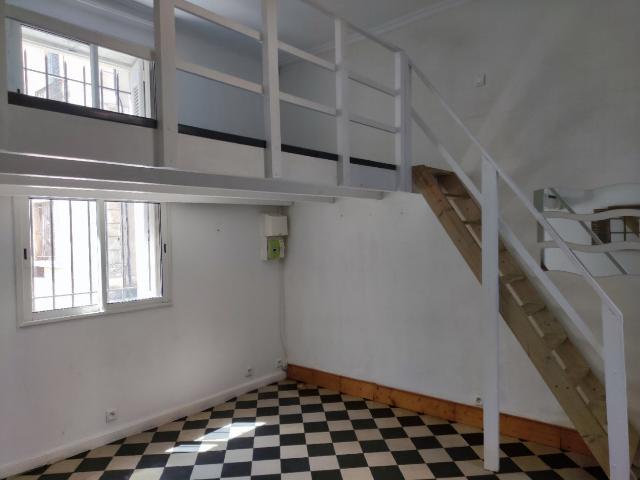 1 pièce, 35m², en location à Sete 490 € par mois