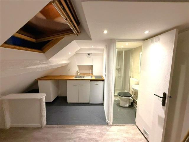1 pièce 9,61 m² 4ème étage Colocation non autorisée