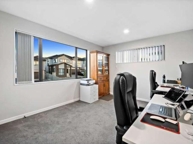 1 Piki Street, Flat Bush, Manukau City