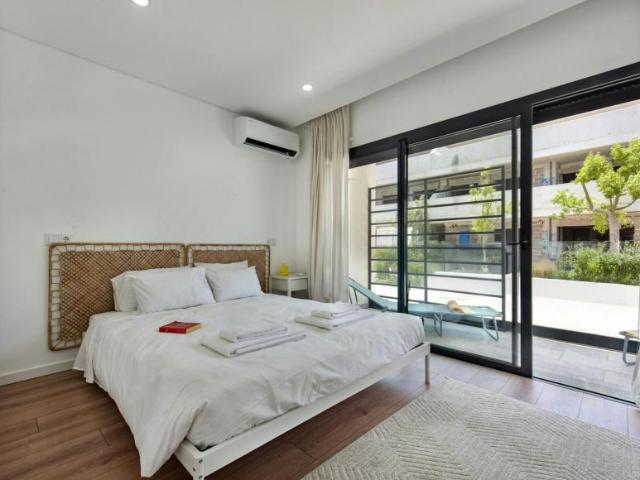 1 quarto, Tavira Tavira 8800 594 104037758