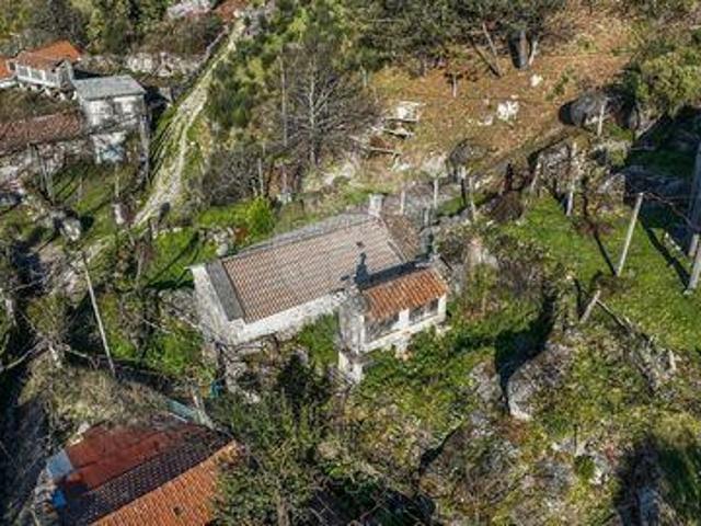 1 quarto, Terras De Bouro Braga LS100021008