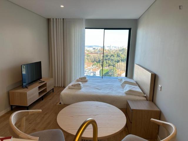 1 quarto, Vila Nova de Gaia Vila Nova de Gaia 104971368