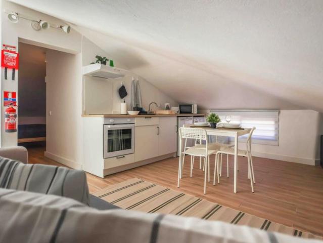 1 quarto, Vila Baleira Vila Baleira 100201582