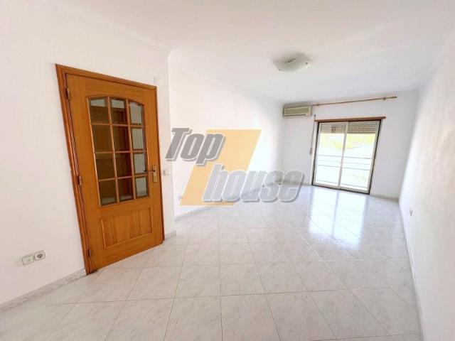 1 quarto, Almada Almada 104807106