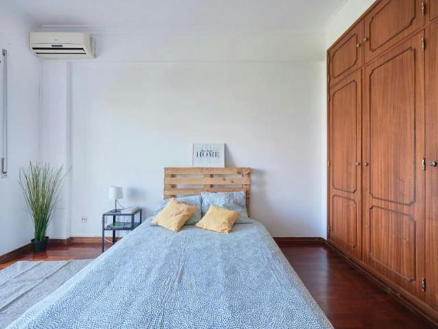 1 quarto, Almada Almada 2805 111 LS100728043