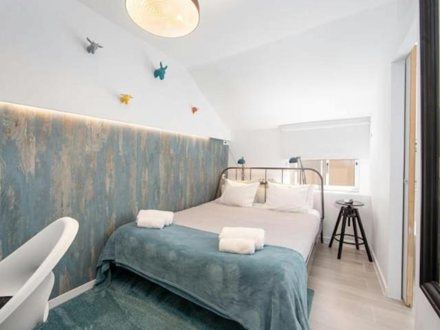 1 quarto, Almada Almada 2825 422 103656694
